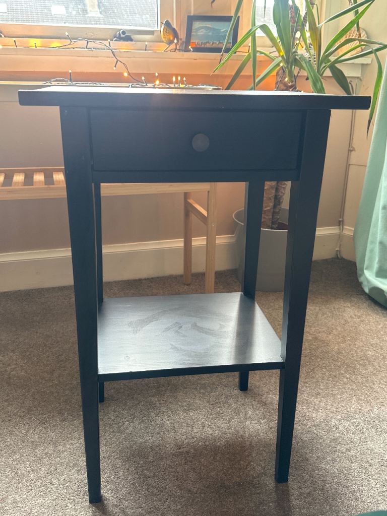 Free - black side table 