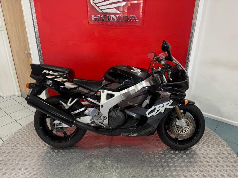 1992 2017 UK Registered Honda CBR900RR Fireblade