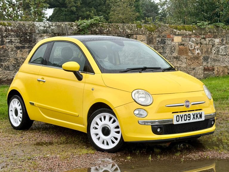 AUTOMATIC Fiat 500 - VERY RARE EXAMPLE - FULLY LOADED - 1 Years MOT - No advisories - LOW MILEAGE 