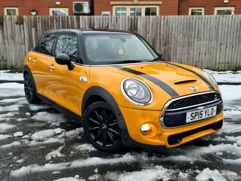 MINI HATCH 2.0 5-Door Hatch Cooper S 2015