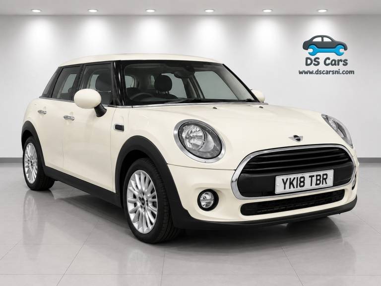 2018 MINI Clubman City Nav Estate Petrol Manual