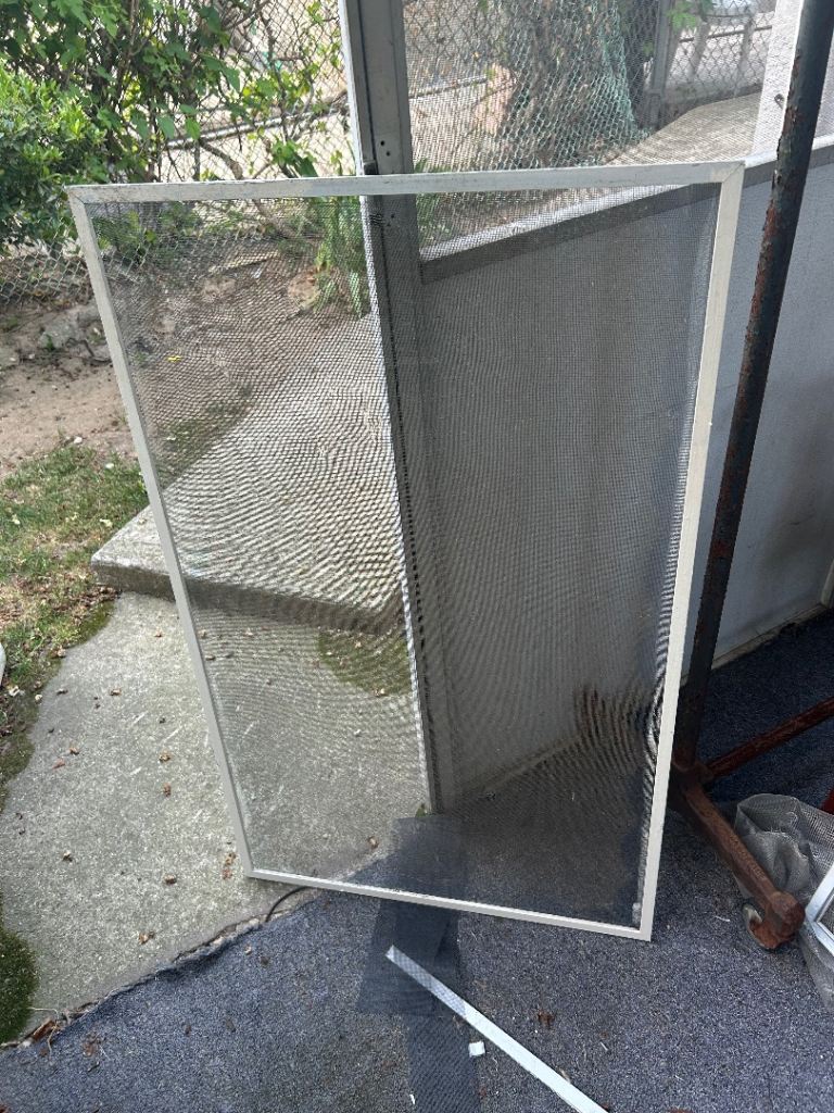 Window screen repair