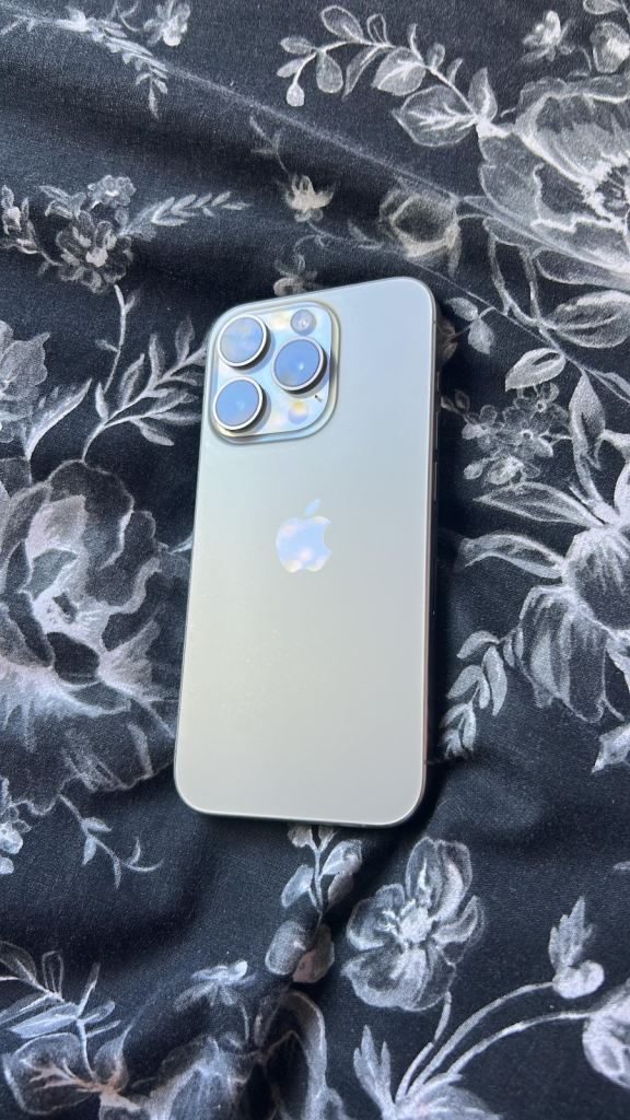 IPhone 15 Pro 128 GB UNLOCKED 