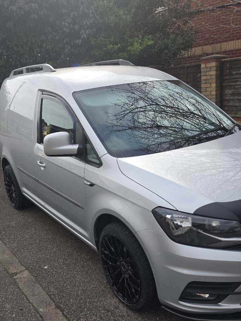 VOLKSWAGEN CADDY HIGHLINE 67 REG