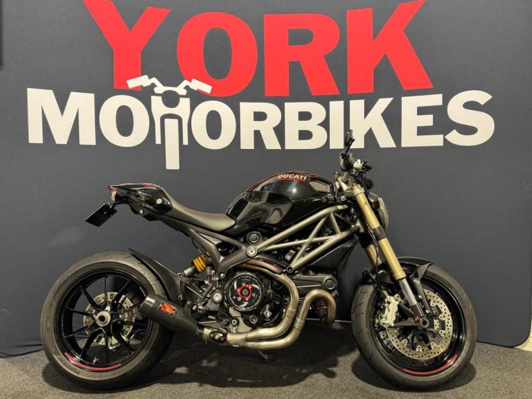 2013 Ducati Monster 1100 1100 ABS DSL Naked Petrol Manual (95 ps)