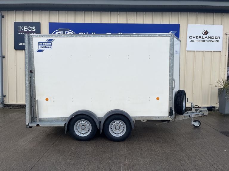 Ifor Williams BV105 box van trailer 10x5 with ramp / combo rear doors 