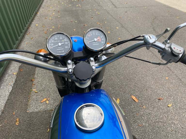Kawasaki W1 650cc Twin Carb 1970 Blue Fully Restored Ready to Use 