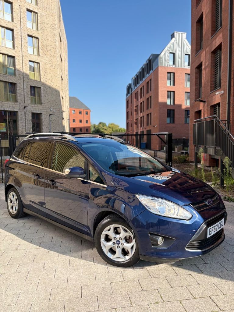 62 Plate Ford Grand C-Max Zetec 1.6tdci 7 Seater with FSH!