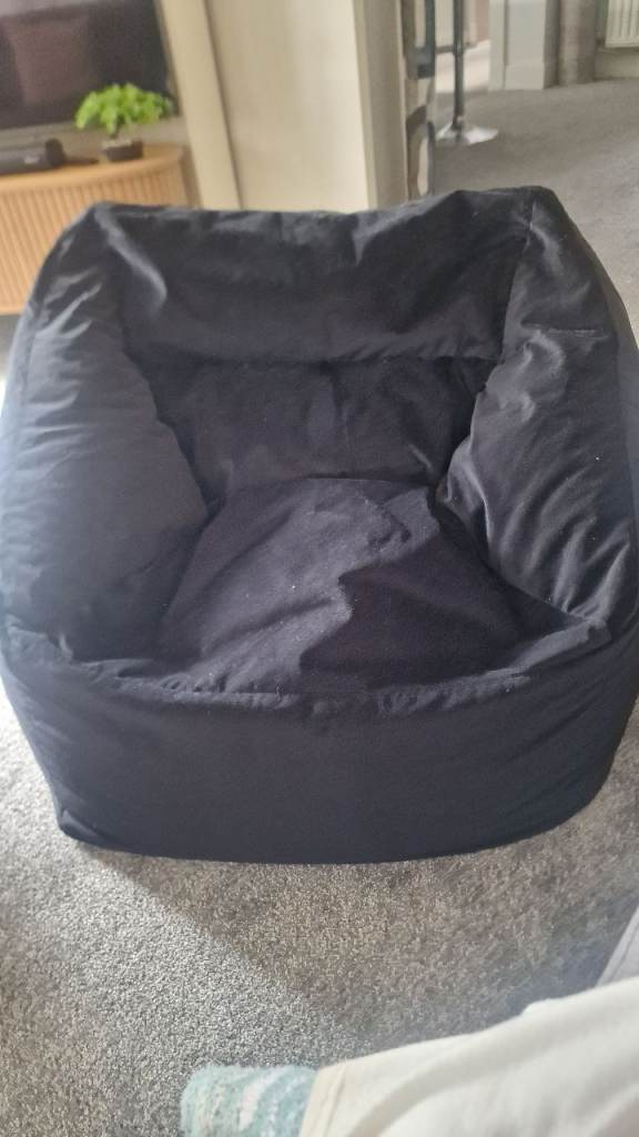 BEAN BAG CHAIR