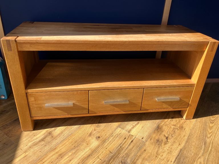 Sterling furniture oak TV unit