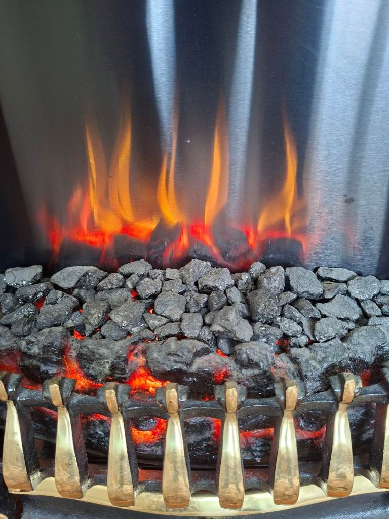 Fire and surround, Electric Coal Effect with Flame