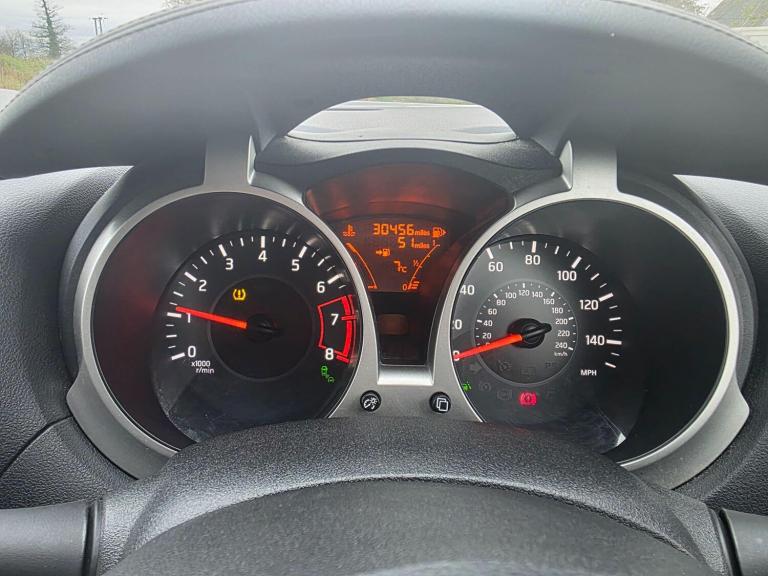 2017 Nissan Juke 1.6 DiG-T Tekna 5dr HATCHBACK PETROL Manual