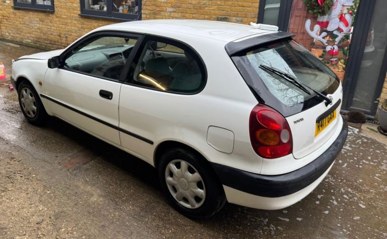 Toyota Corolla 1.3 Sportif Automatic 3 Door