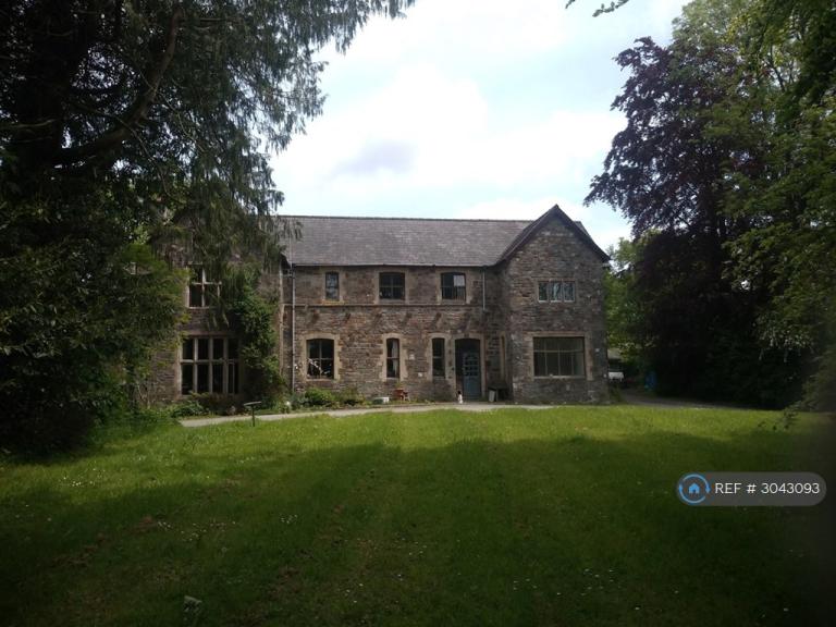 2 bedroom flat in Bro Myrddin, Carmarthen, SA31 (2 bed) (#3043093)