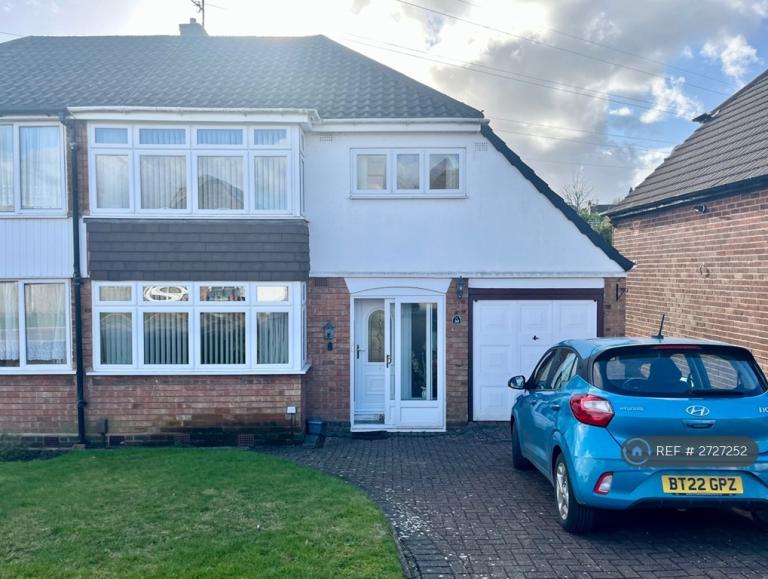 3 bedroom house in Tynedale Crescent, Wolverhampton, WV4 (3 bed) (#2727252)