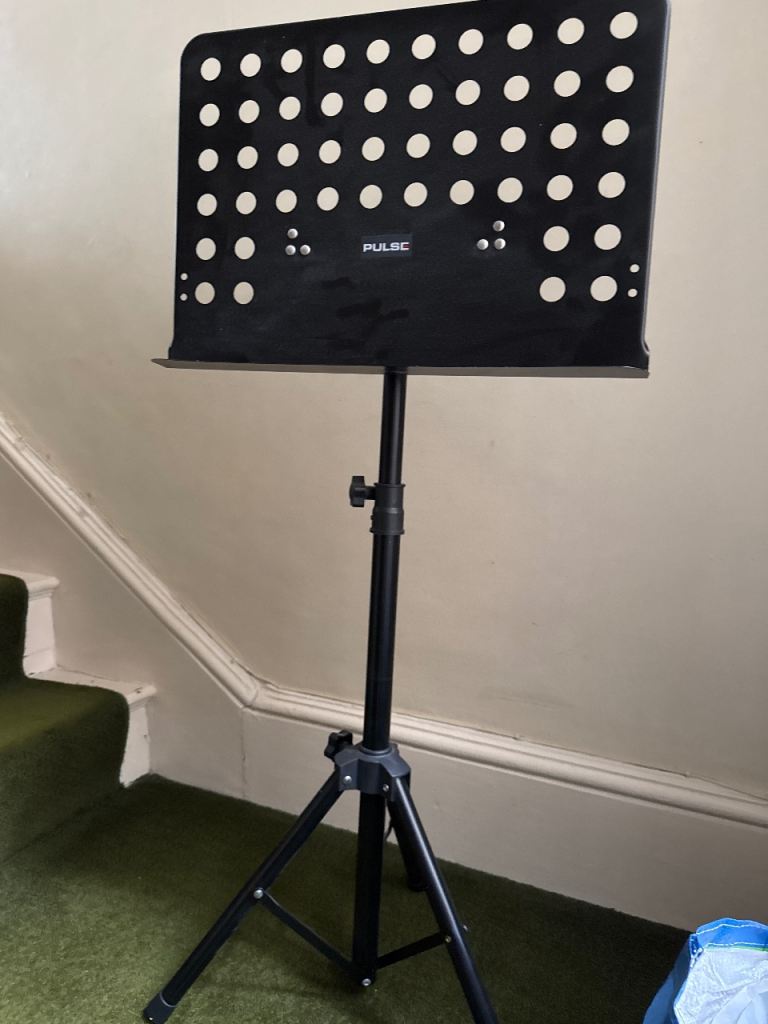 Music stand 