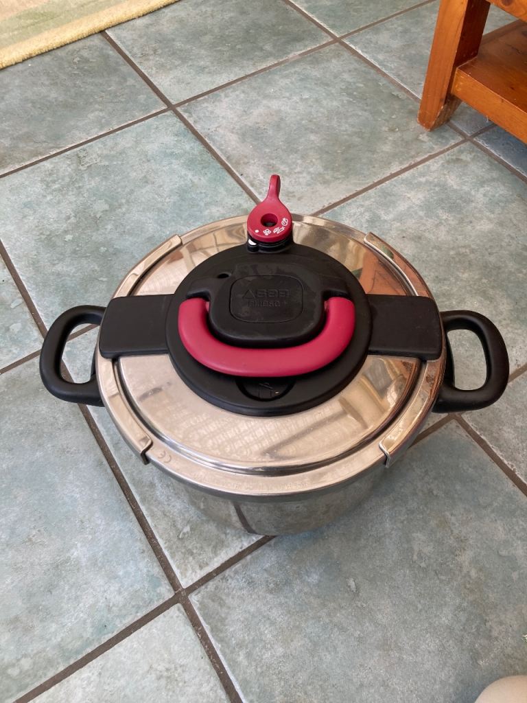 Pressure cooker 