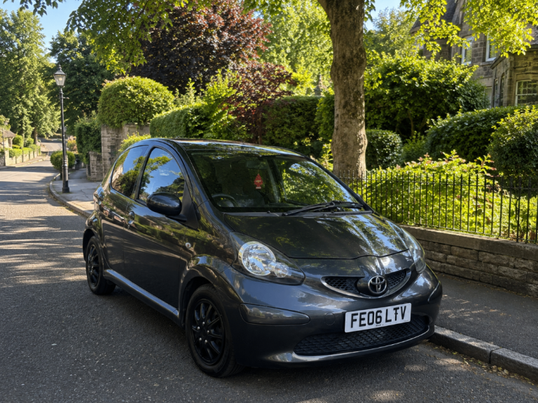 Toyota Aygo & 1 Year MOT & Air Con, ULEZ FREE