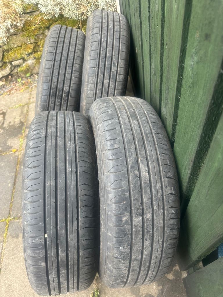 Peugeot 208 set of 4 wheels & 4x 185/65/15 tyres as new 