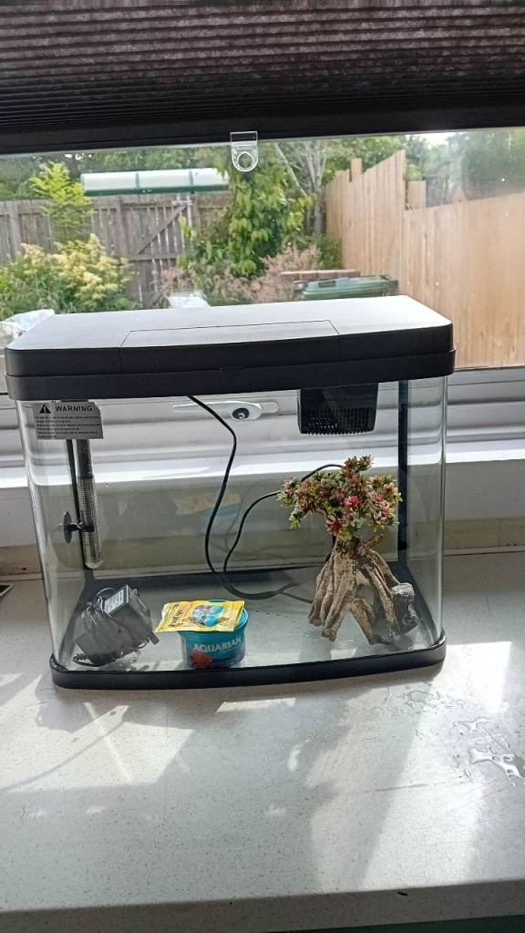 Fishtank love fish 64ltr ready to use