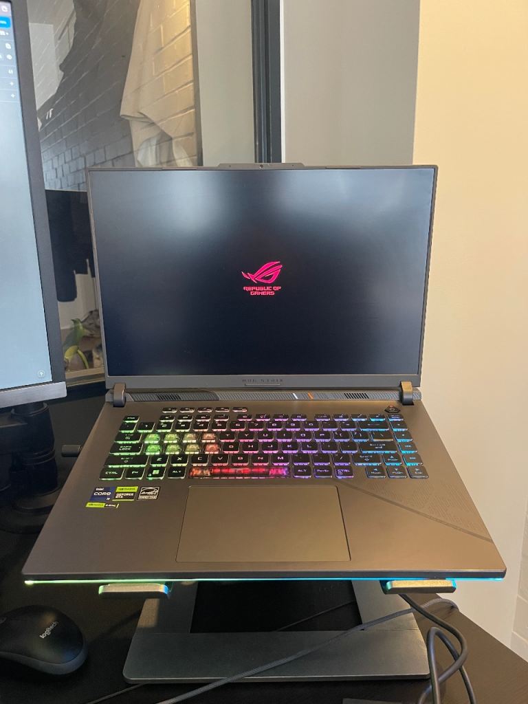 ASUS ROG Strix 16 G614JIR 16.0" WUXGA 165Hz Gaming Laptop (Intel i9-14900HX)