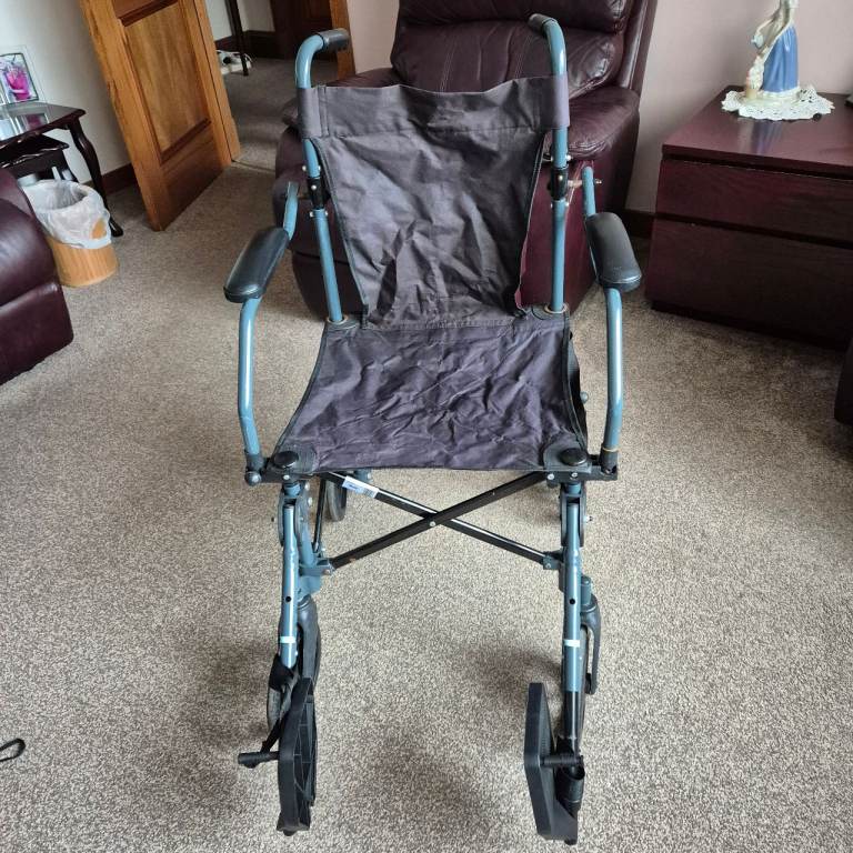 Lightweight Wheelchair