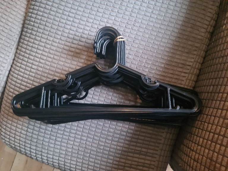 Clothes hangers 