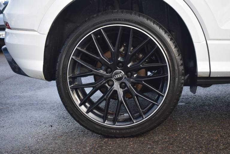 2020 Audi Q2 1.0 TFSI 30 Black Edition SUV 5dr Petrol Manual Euro 6 (s/s) (116 ps) ESTATE Petrol ...