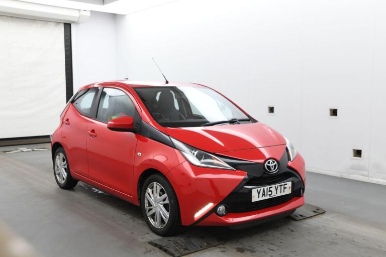 2015 Toyota AYGO 1.0 VVT-i x-pression x-wave Euro 5 5dr Euro 5 HATCHBACK Petrol Manual