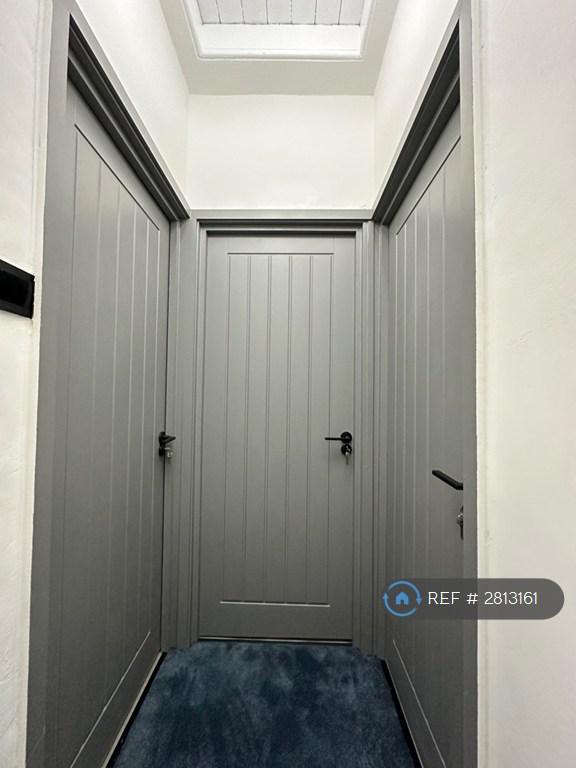 1 bedroom in Rowdowns Road, Dagenham, RM9 (#2813161)