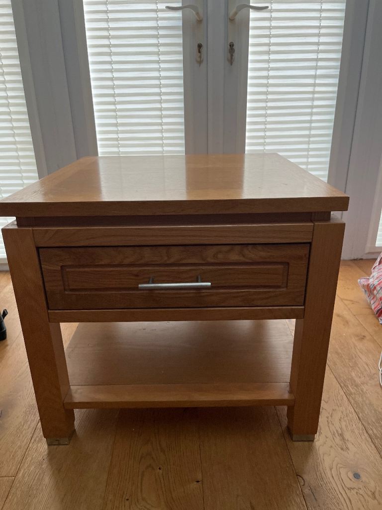 Lamp table 