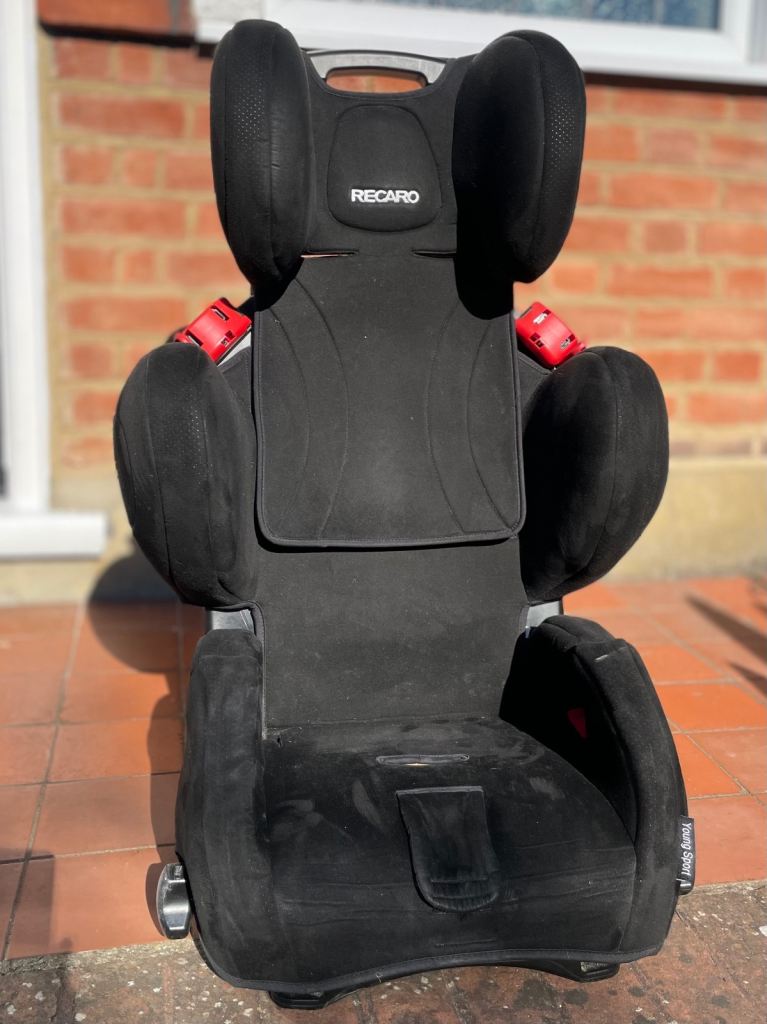 Excellent Condition RICARO Young Sport Extendable Car Seat 9-36kg