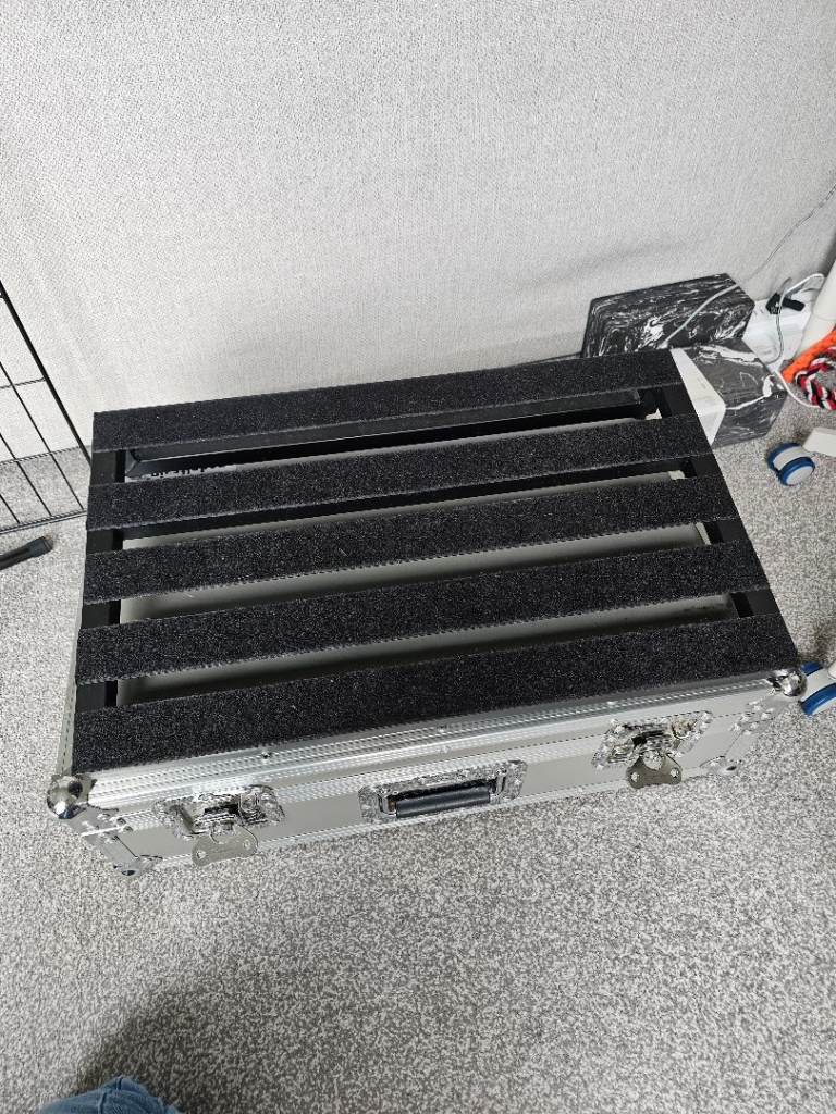 Pedaltrain Novo 24 pedalboard + flightcase
