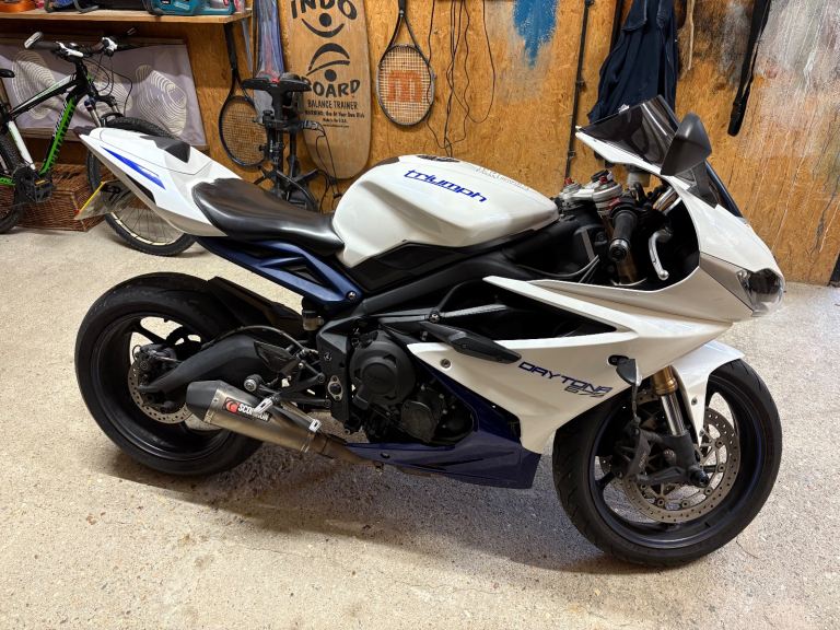 Triumph, DAYTONA, 2015, 675 (cc) ABS