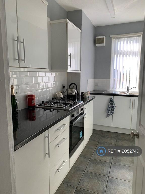 2 bedroom flat in Riddrie, Glasgow, G33 (2 bed) (#2052740)