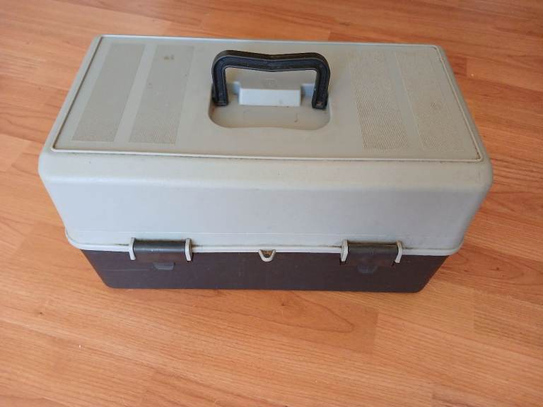 Fishing box
