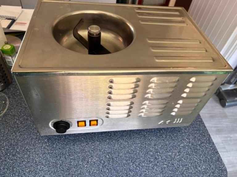 Ice Cream Maker - Musso L2 Pola Stella 5030, Zeroll scoop and books  - £550