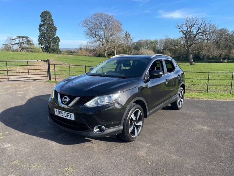 2015 Nissan Qashqai 1.2 DIG-T n-tec+ SUV 5dr Petrol Manual 2WD Euro 5 (s/s) (115 ps) HATCHBACK Pe...