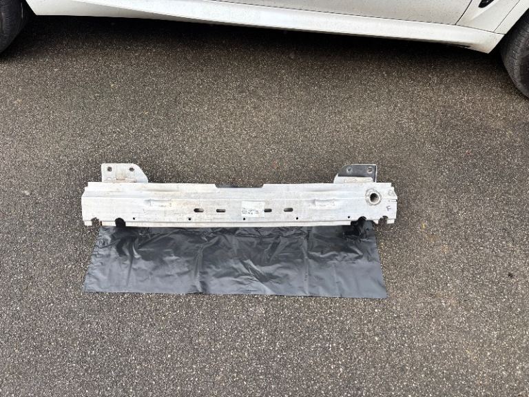 BMW X5 G05 X5  Rear Crash Bar 7420657 JAN 2021  UNDAMAGED AS GOOD AS NEW