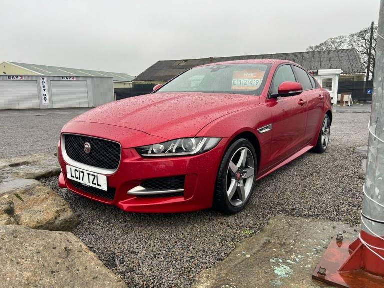 2017 Jaguar XE 2.0d R-Sport Saloon 4dr Diesel Auto Euro 6 (s/s) (180 ps) Saloon Diesel Automatic
