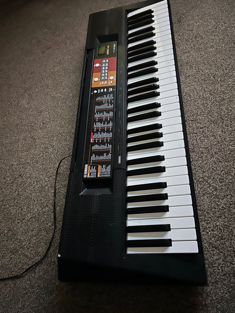 Yamaha Electric Keyboard – Good Condition