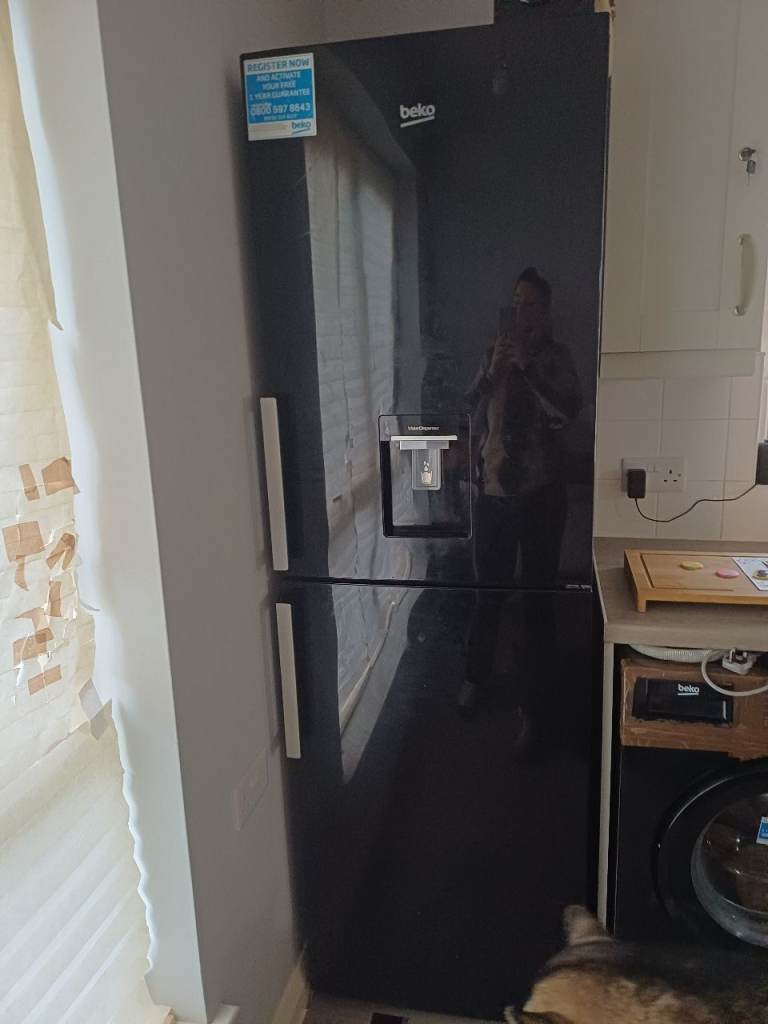 Beko fridge freezer with water dispenser 