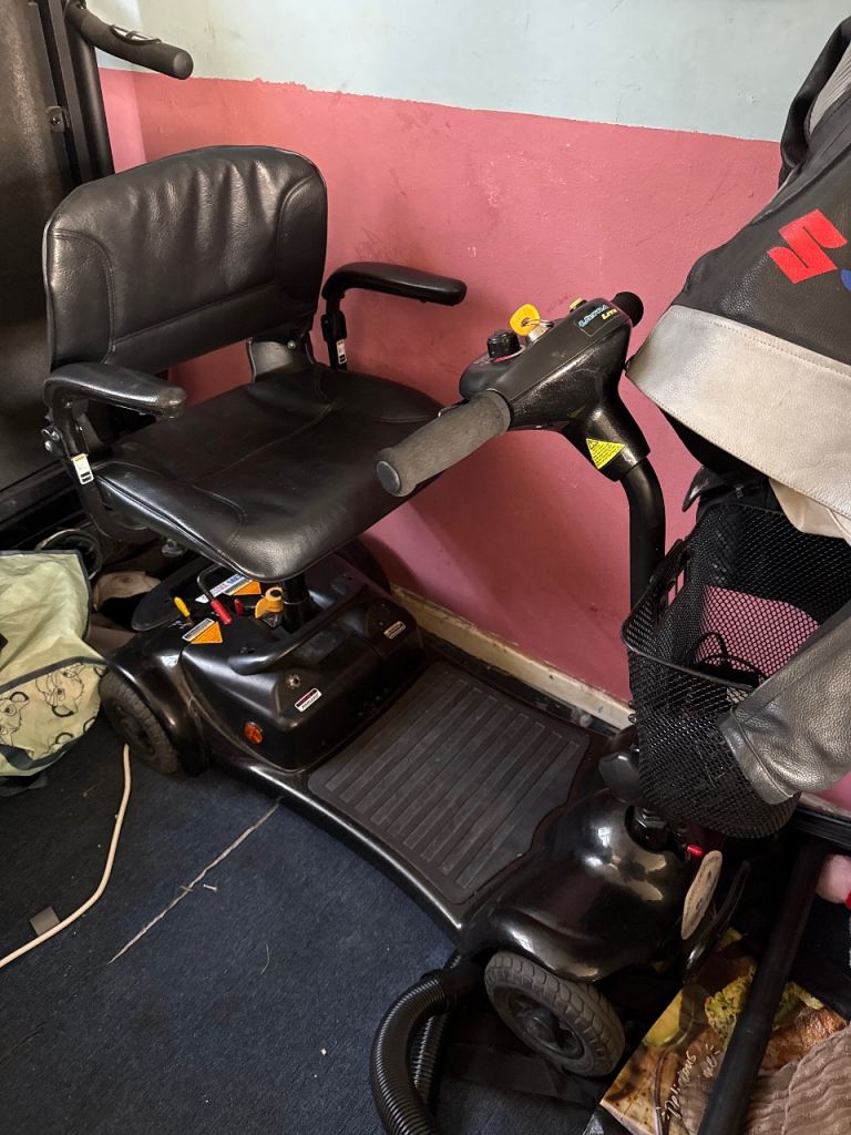 Mobility Scooter – Black, Good Condition