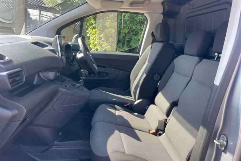 2022 Vauxhall Combo 1.5 Turbo D 2000 Sportive Panel Van 5dr Diesel Manual L1 H1 Euro 6 (100 ps) P...