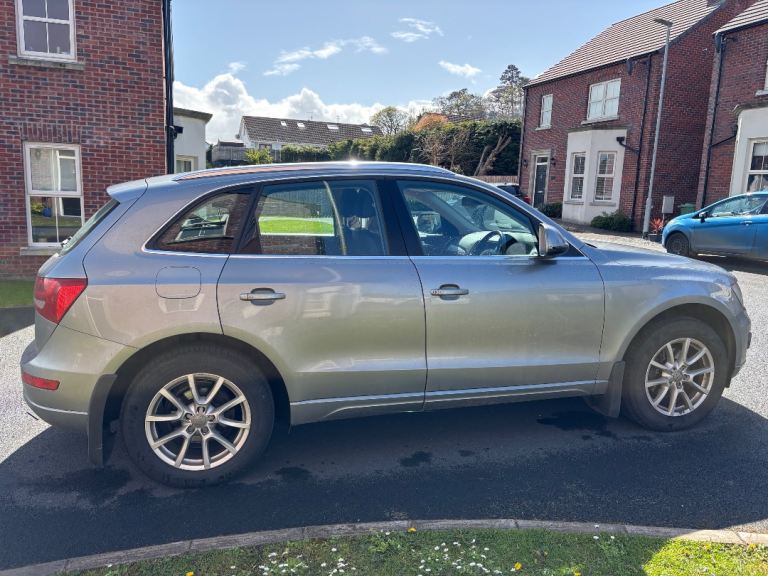 2012 Audi Q5 - Grey, Automatic, 2.0 TDI.