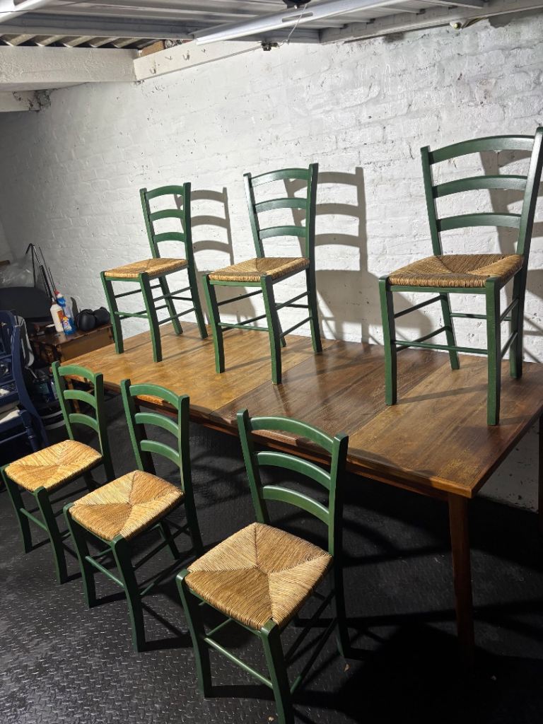 image for Vintage Extendable Solid wooden dining table & 6 chairs 