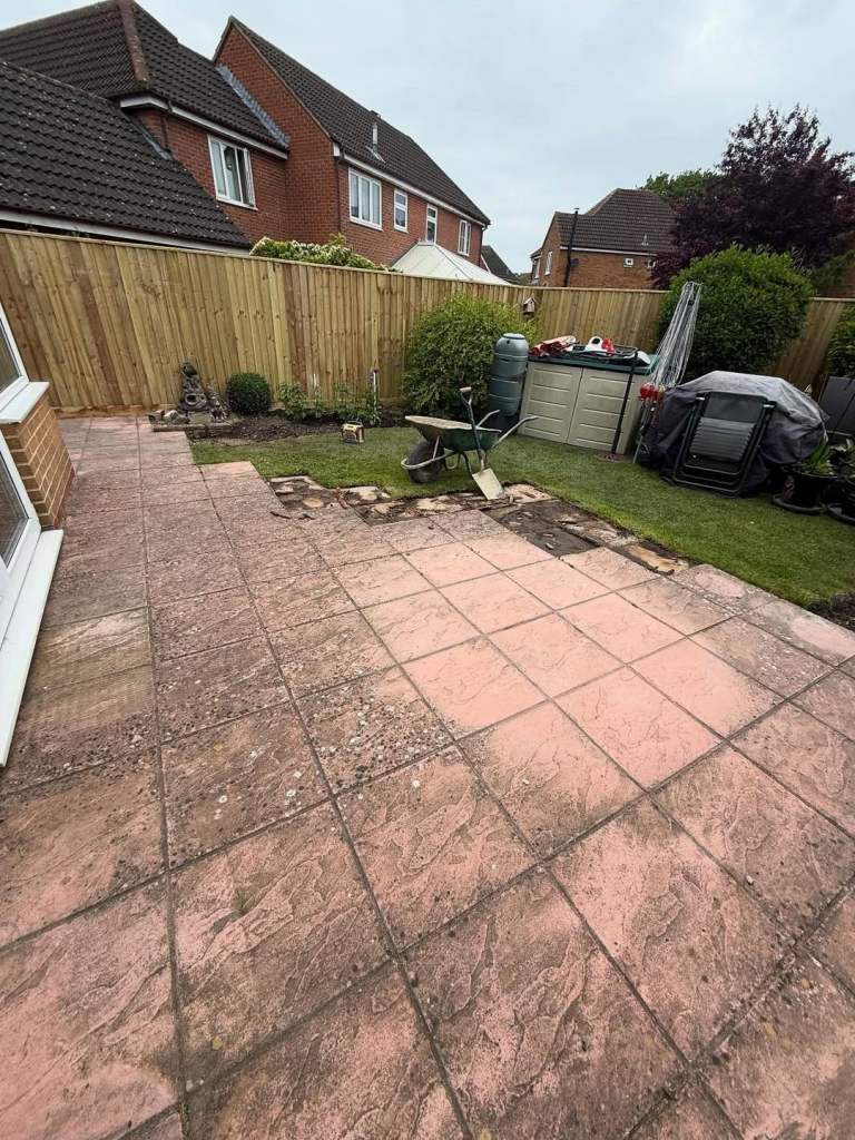 Landscaping & Gardening Services – Patios, Clearance & Full Garden Makeovers