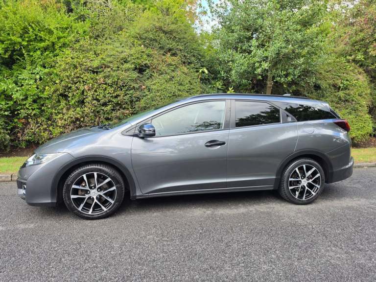 HONDA CIVIC 1.8 i-VETEC SPORT NAV - AUTOMATIC - ESTATE - 5DR - 2017 - GREY