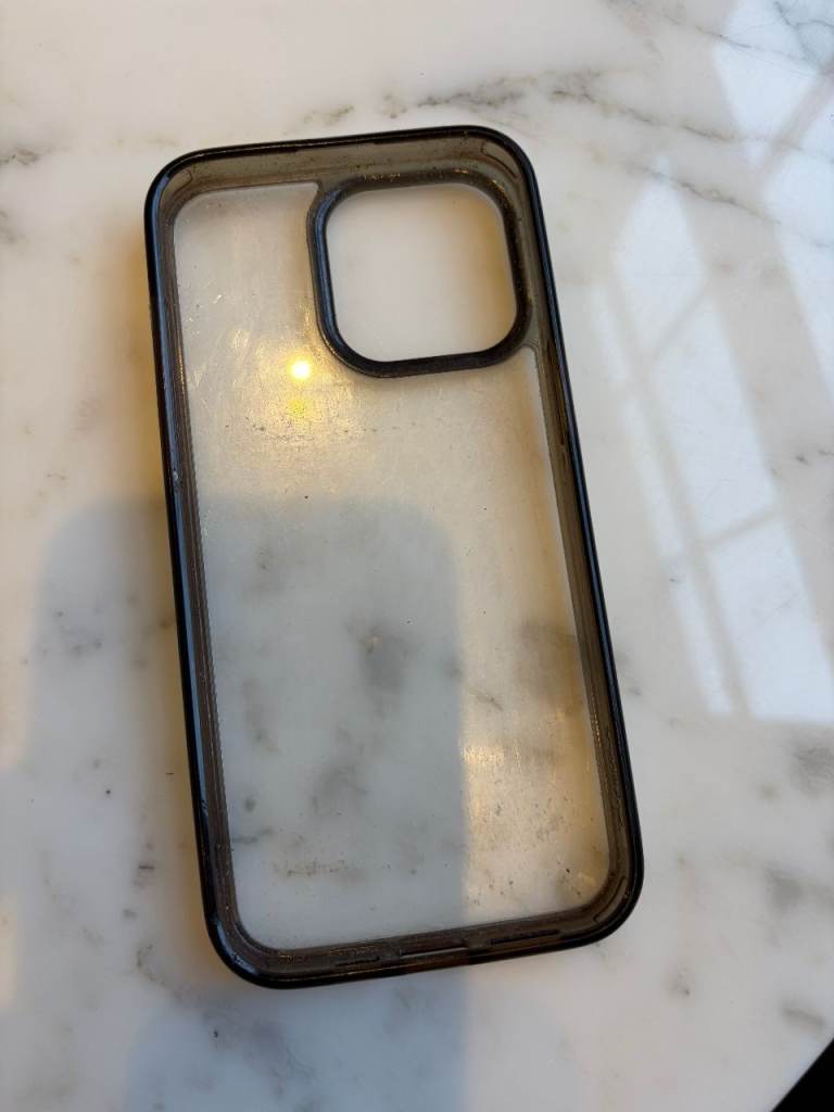 Apple iPhone 15 Pro Max Dark Grey 256GB + case