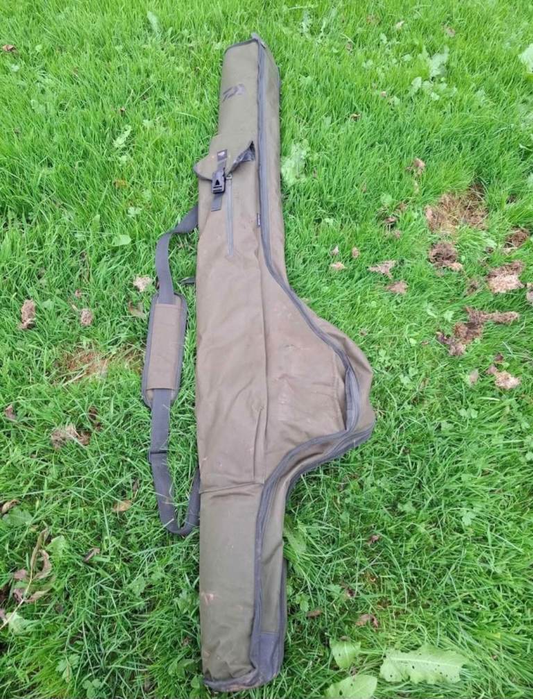 image for Daiwa fishing 10ft 3 rod holdall carp pike